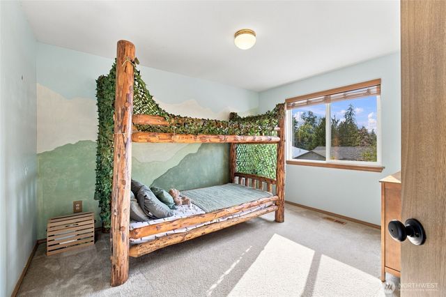 505 Hemlock Avenue, Granite Falls, WA 98252