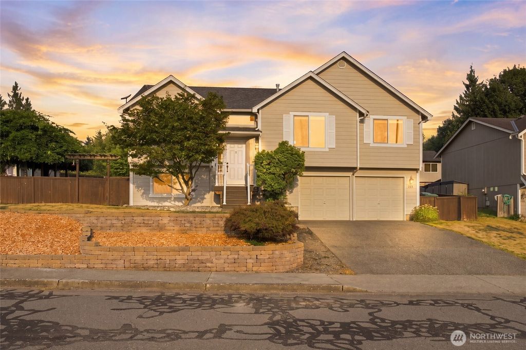 505 Hemlock Avenue, Granite Falls, WA 98252