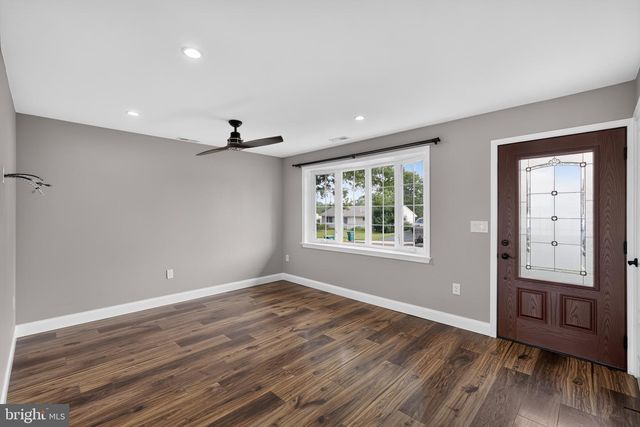 218 TEWKSBURY RD, Fairless Hills, PA 19030