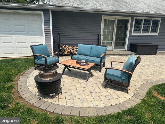 218 TEWKSBURY RD, Fairless Hills, PA 19030