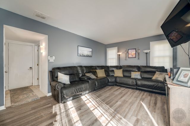 1133 JENNIFER Lane, Bolingbrook, IL 60440