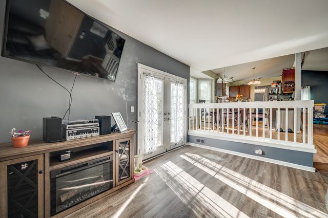 1133 JENNIFER Lane, Bolingbrook, IL 60440