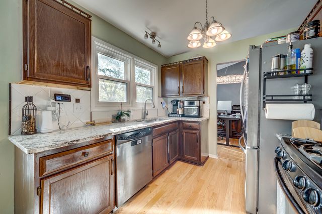 1133 JENNIFER Lane, Bolingbrook, IL 60440