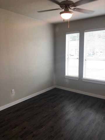 2309 N Elm Street, Denton, TX 76201