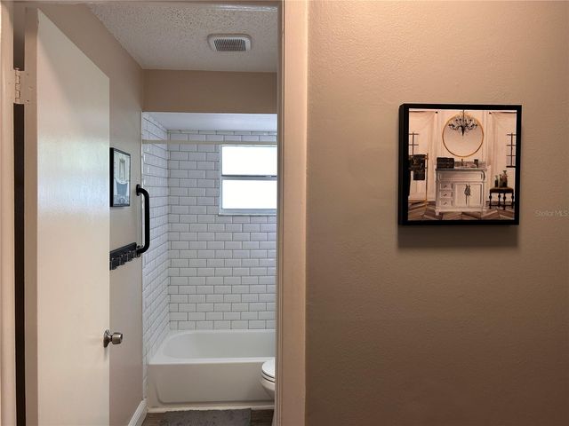 6031 WYOMING AVENUE, New Port Richey, FL 34653