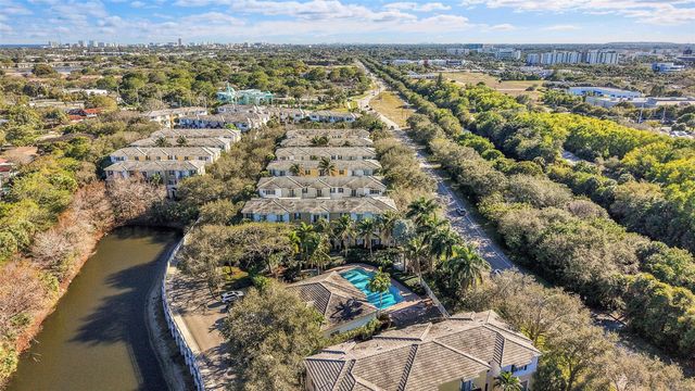 3605 NW 5th Terrace, Boca Raton, FL 33431