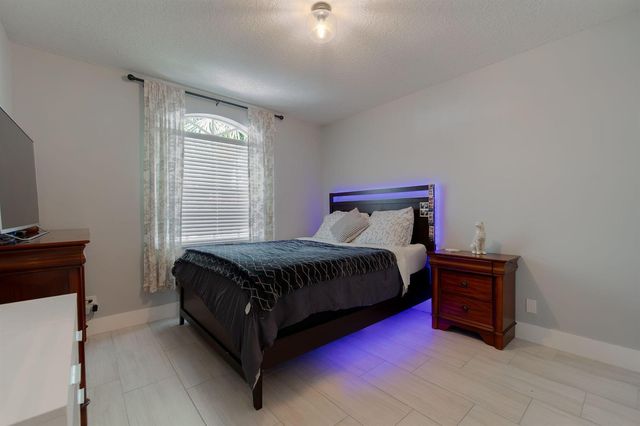 18404 Vía Di Regina, Boca Raton, FL 33496