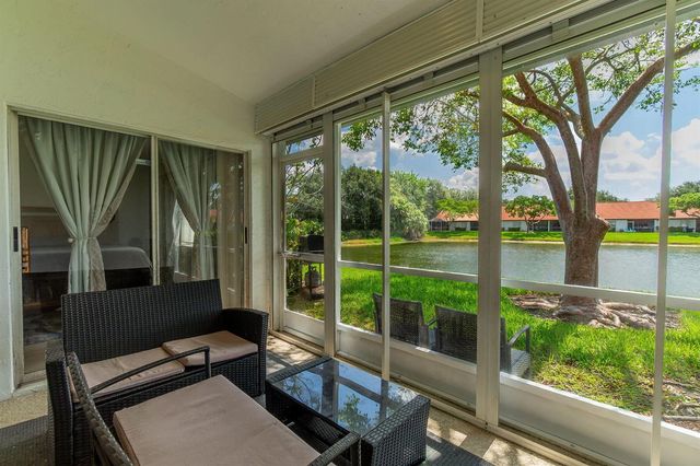 18404 Vía Di Regina, Boca Raton, FL 33496