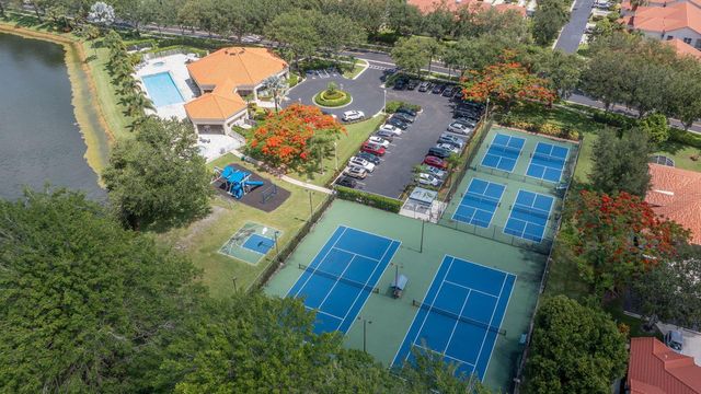 18404 Vía Di Regina, Boca Raton, FL 33496