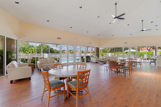 18404 Vía Di Regina, Boca Raton, FL 33496