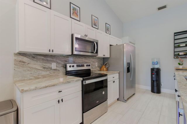 18404 Vía Di Regina, Boca Raton, FL 33496