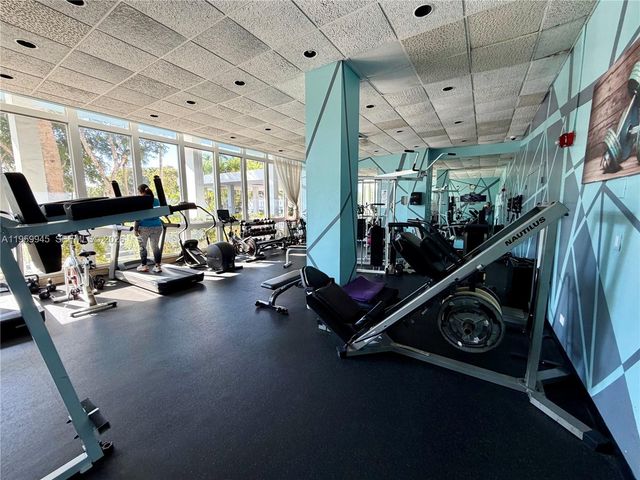 7441 Wayne Ave 15J, Miami Beach, FL 33141