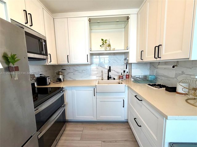 7441 Wayne Ave 15J, Miami Beach, FL 33141