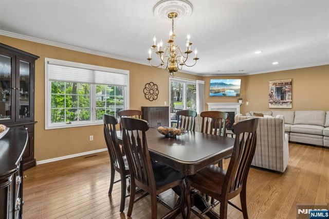 1 Beekman Hill Road, Caldwell, NJ 07006