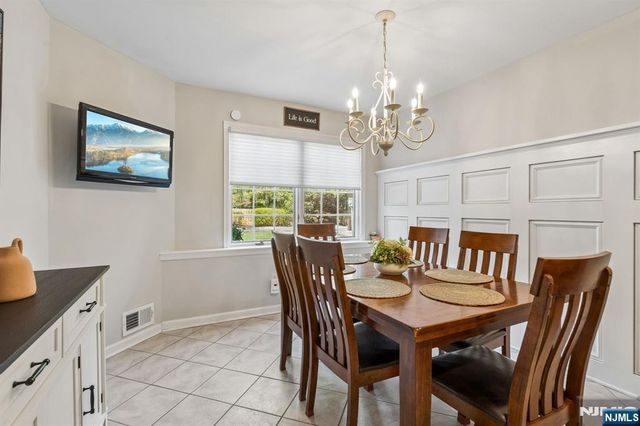 1 Beekman Hill Road, Caldwell, NJ 07006