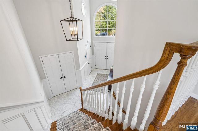 1 Beekman Hill Road, Caldwell, NJ 07006