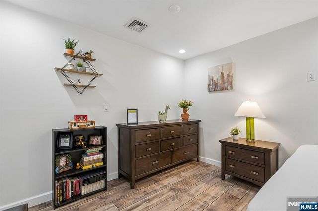 1 Beekman Hill Road, Caldwell, NJ 07006