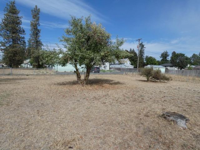 118 W 2nd St St, Cheney, WA 99004