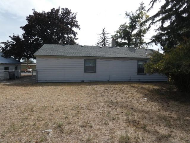 118 W 2nd St St, Cheney, WA 99004