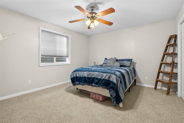 9468 Orangeview Drive, Portage, MI 49024