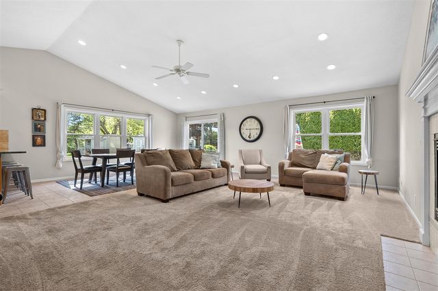 9468 Orangeview Drive, Portage, MI 49024