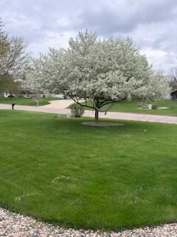 9468 Orangeview Drive, Portage, MI 49024
