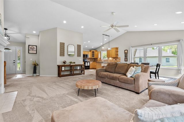 9468 Orangeview Drive, Portage, MI 49024
