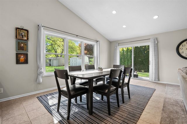 9468 Orangeview Drive, Portage, MI 49024