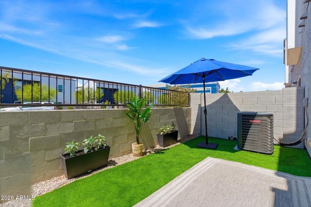 2279 W LAURIE Lane, Phoenix, AZ 85021
