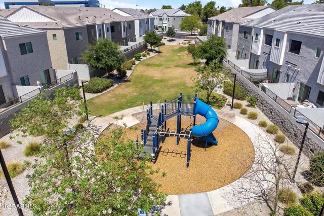 2279 W LAURIE Lane, Phoenix, AZ 85021