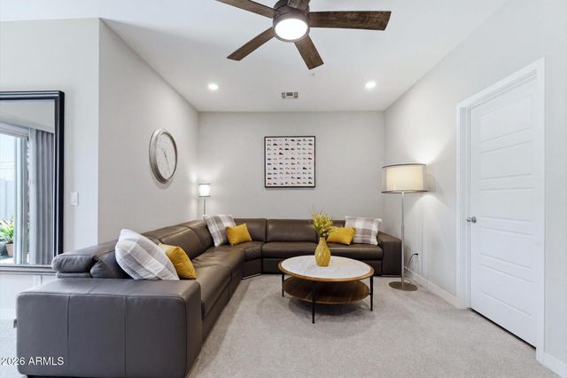 2279 W LAURIE Lane, Phoenix, AZ 85021