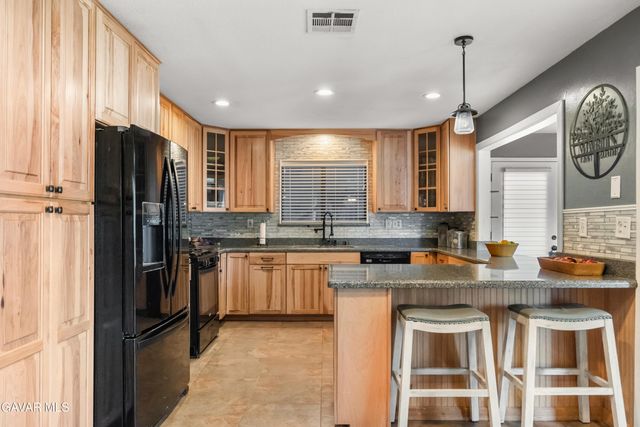 28050 Black Gold Way, Tehachapi, CA 93561