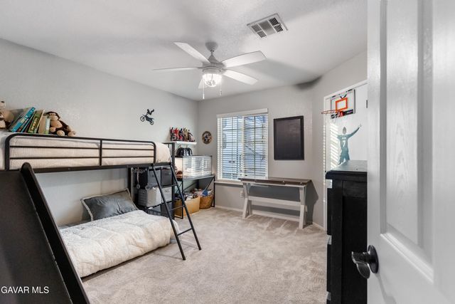 28050 Black Gold Way, Tehachapi, CA 93561