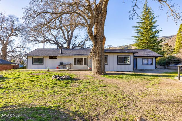 28050 Black Gold Way, Tehachapi, CA 93561