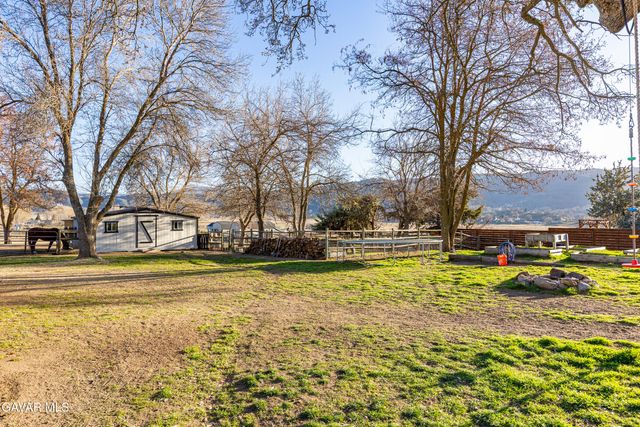 28050 Black Gold Way, Tehachapi, CA 93561