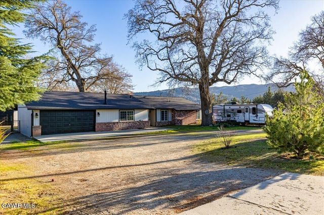 28050 Black Gold Way, Tehachapi, CA 93561
