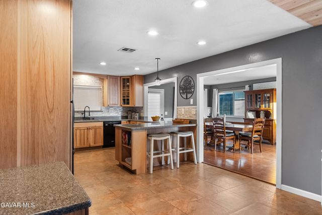 28050 Black Gold Way, Tehachapi, CA 93561