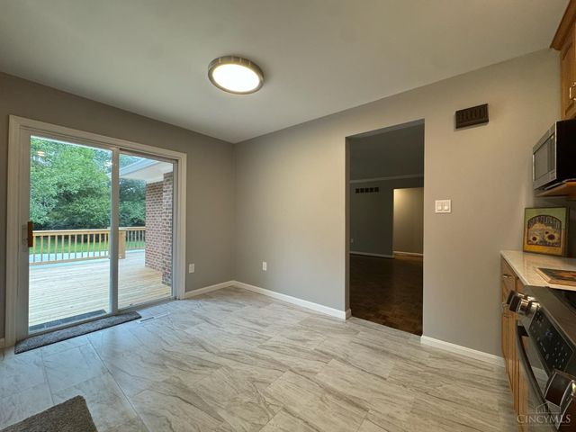 5569 Goldcrest Drive, Green Twp, OH 45238