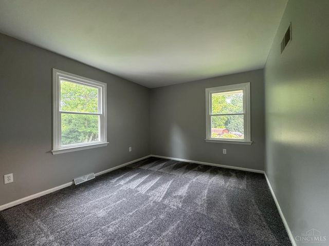 5569 Goldcrest Drive, Green Twp, OH 45238