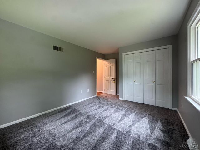 5569 Goldcrest Drive, Green Twp, OH 45238