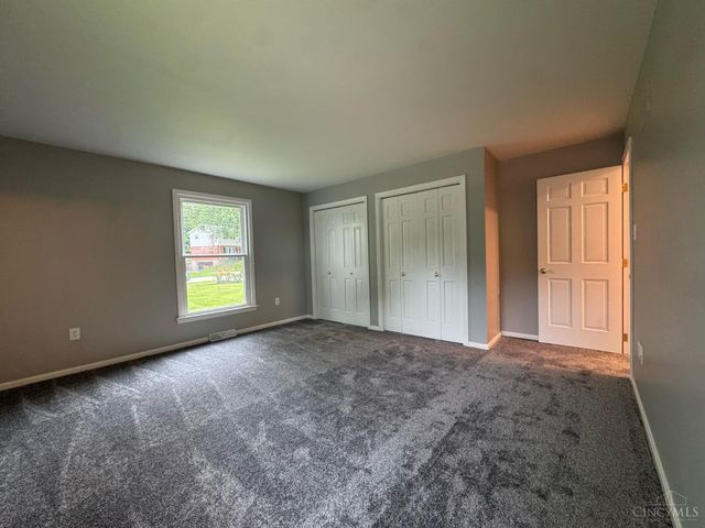 5569 Goldcrest Drive, Green Twp, OH 45238