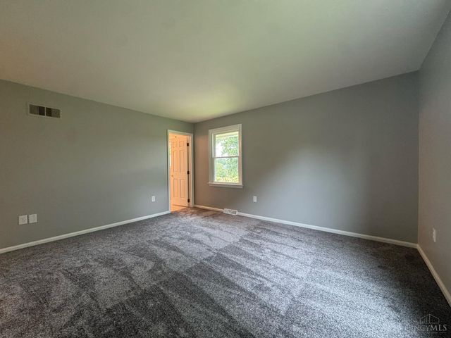 5569 Goldcrest Drive, Green Twp, OH 45238