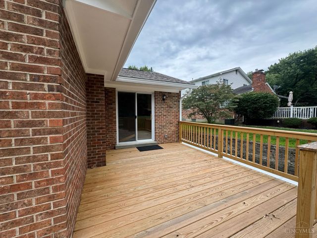 5569 Goldcrest Drive, Green Twp, OH 45238