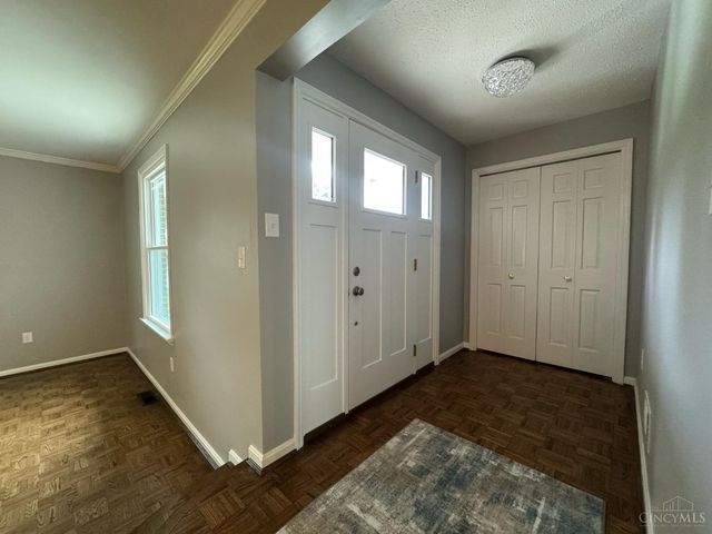 5569 Goldcrest Drive, Green Twp, OH 45238
