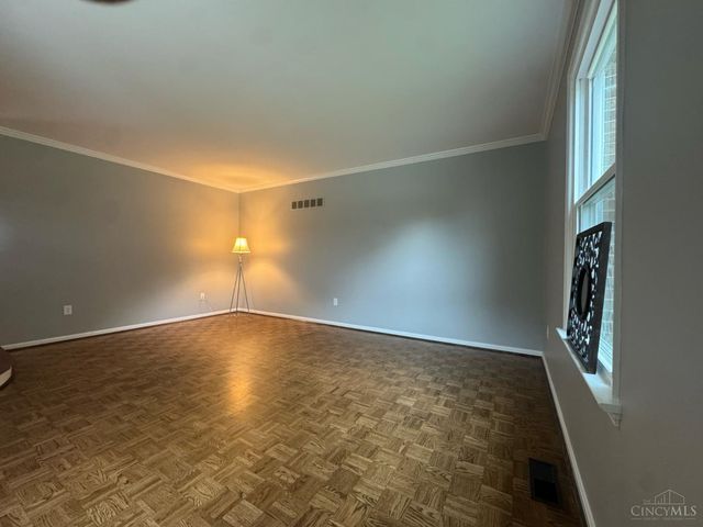 5569 Goldcrest Drive, Green Twp, OH 45238