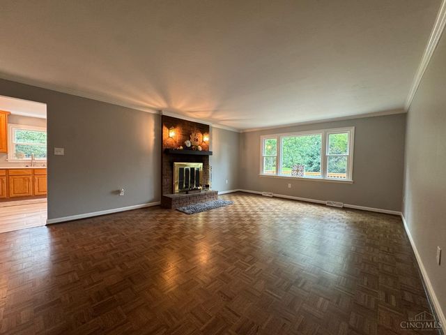 5569 Goldcrest Drive, Green Twp, OH 45238