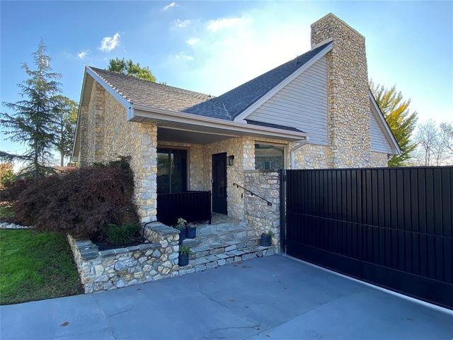 10 Rustic Hills Street, Norman, OK 73072