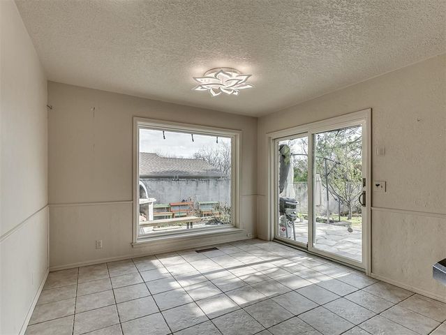 10 Rustic Hills Street, Norman, OK 73072