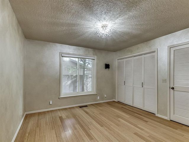 10 Rustic Hills Street, Norman, OK 73072