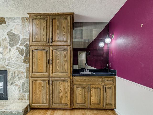 10 Rustic Hills Street, Norman, OK 73072